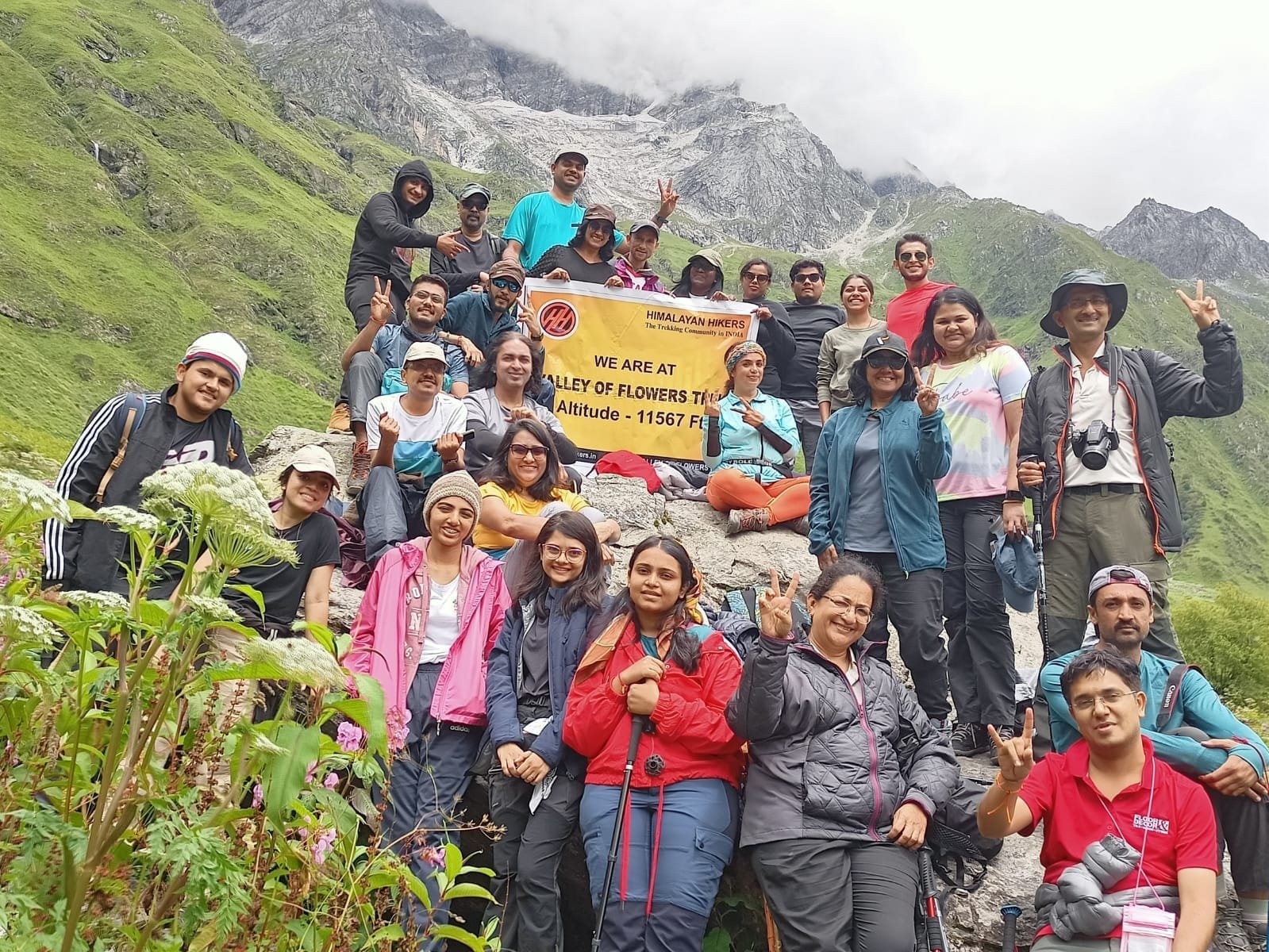 How to Reach Valley of Flowers Trek, Uttarakhand Rain Makes More Beautiful Valley of flowers Trek in uttarakhand we are the best trekking company in dehradun