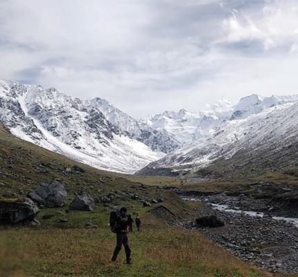 Beautiful Moutains in khimloga Pass Trek