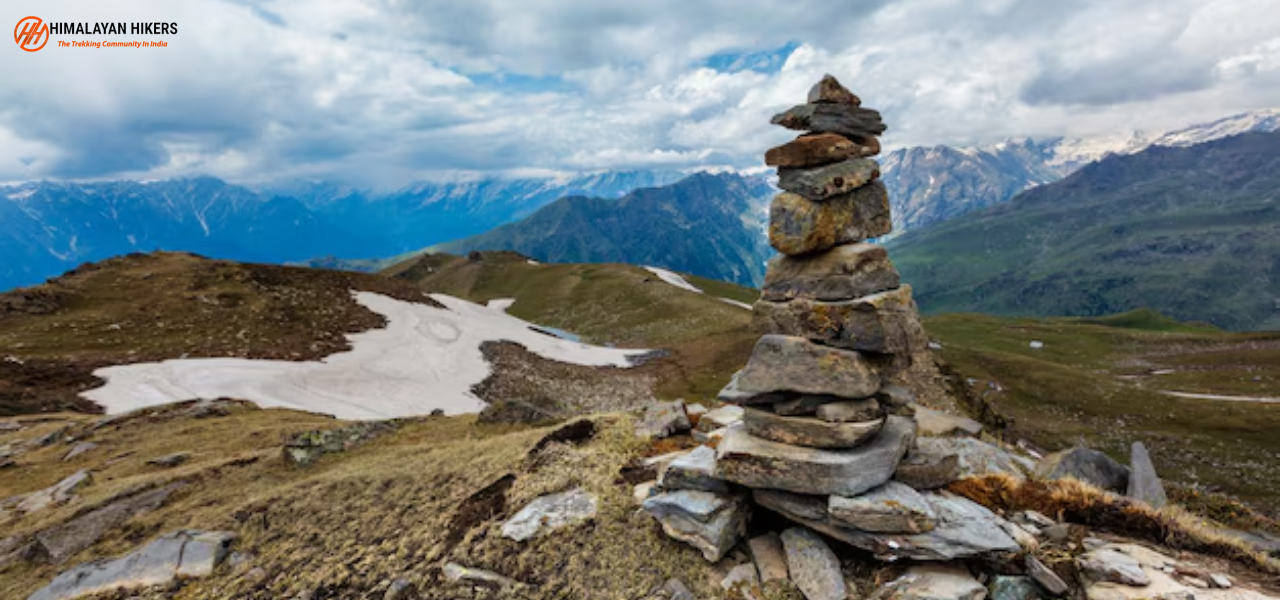Cairns in Himalayas